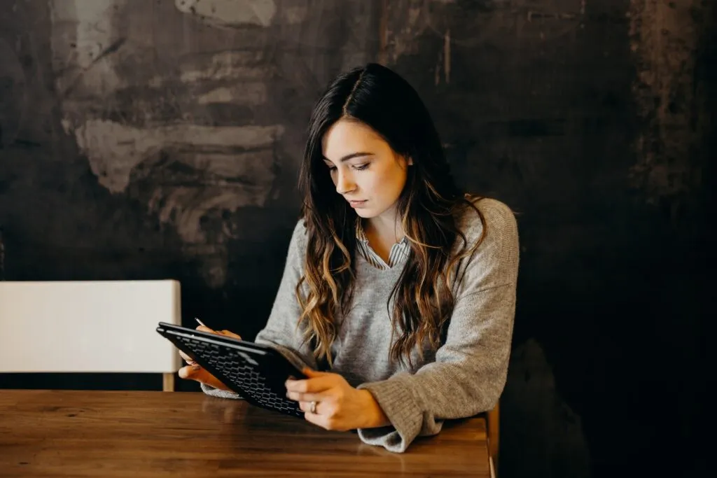 What are the Best Strategies for Building an Email List for Affiliate Marketing?